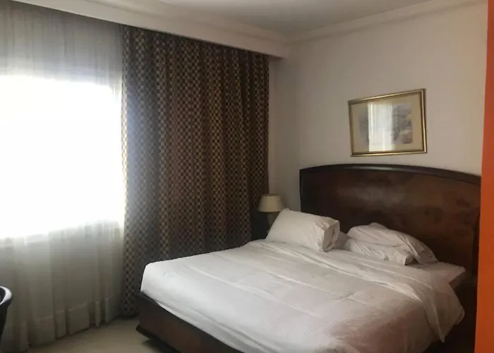 Very Luxury
