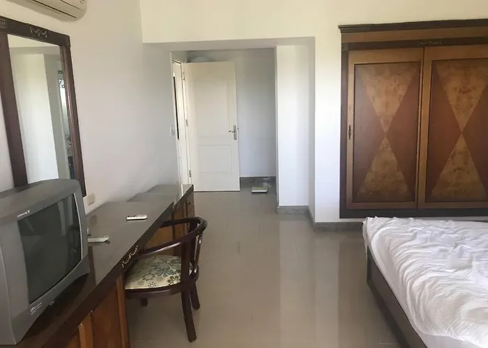 Very Luxury